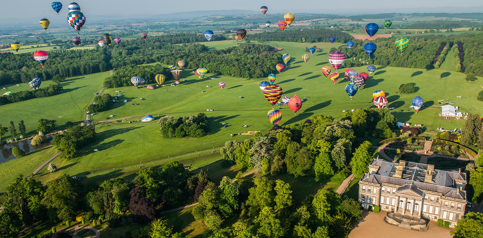 Air balloon show at Ragley